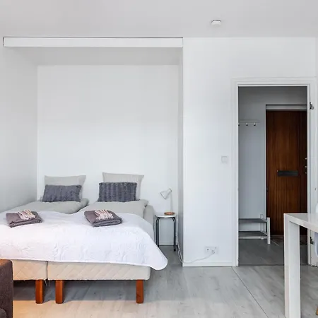 Compact With Balcony Next To Railway Station Apartment Lahti